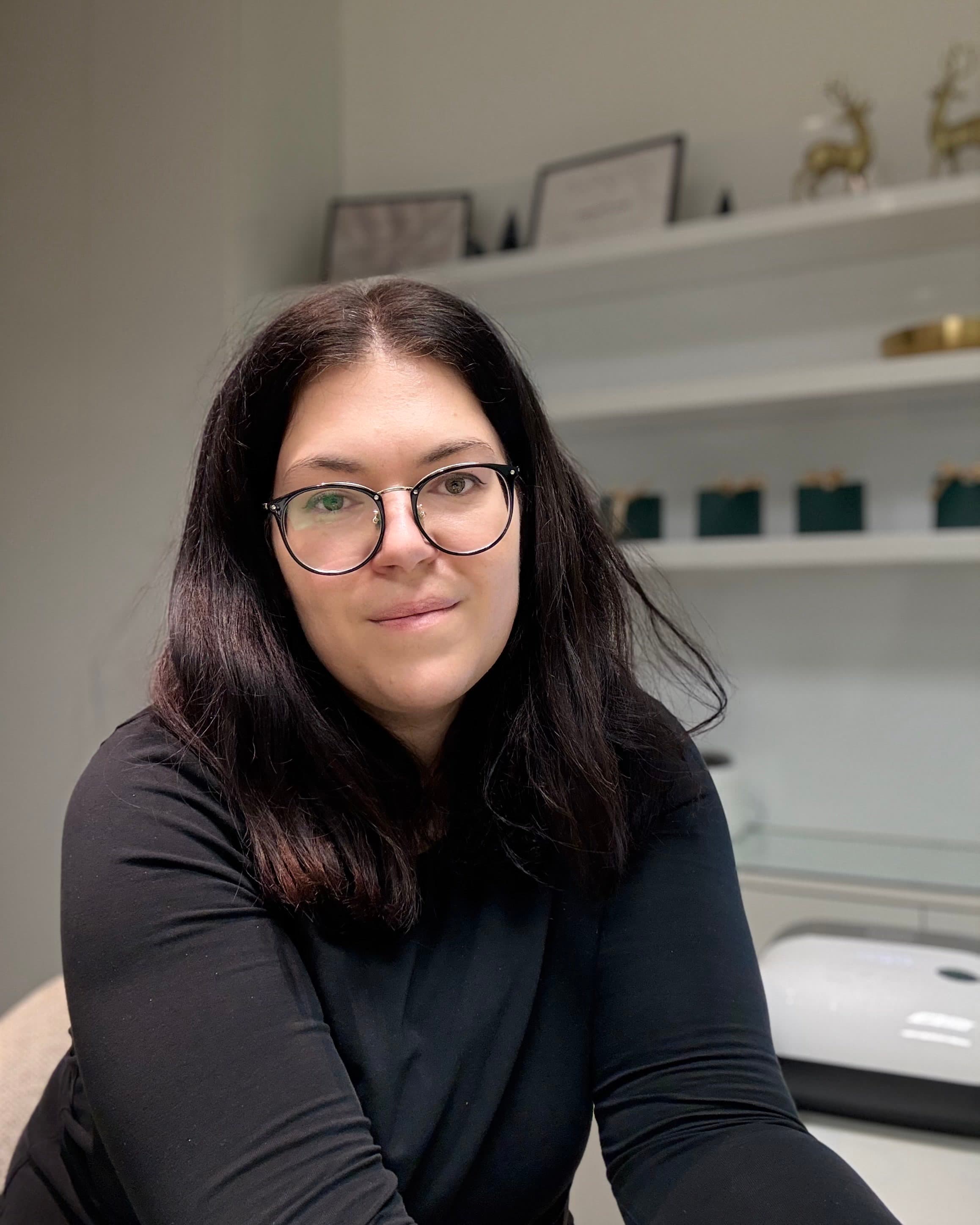 Špela - lastnica lepotnega studia Olivia